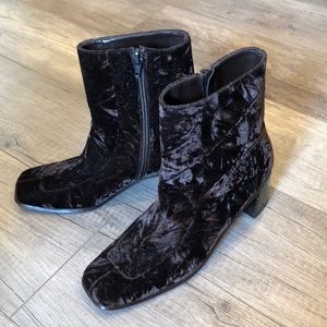 Paul Melian Brown crushed Velvet Heel Ankle Boots